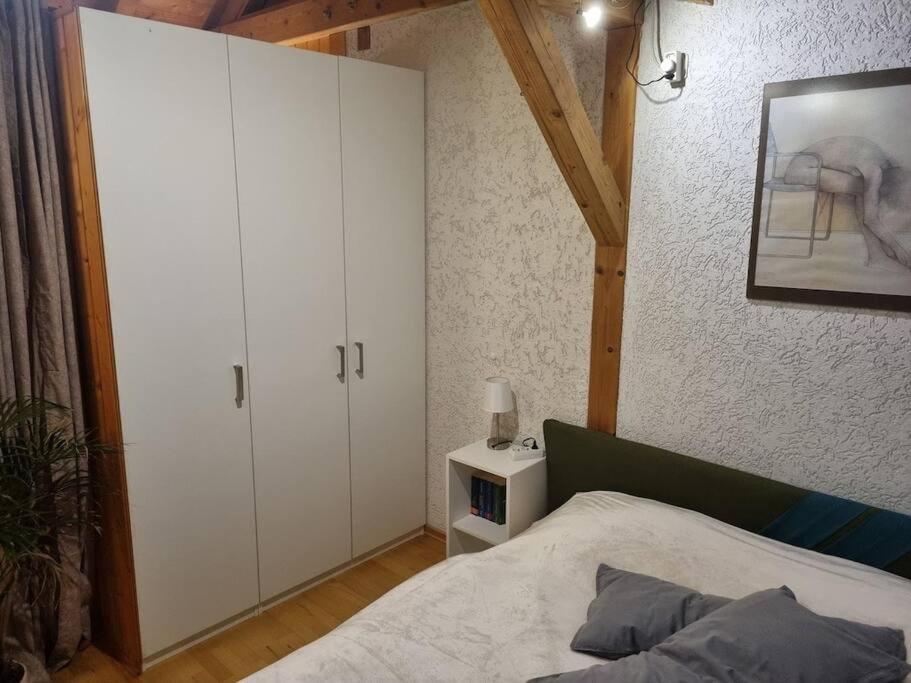 Gemuetliche Dachgeschosswohnung Erfurt Kültér fotó
